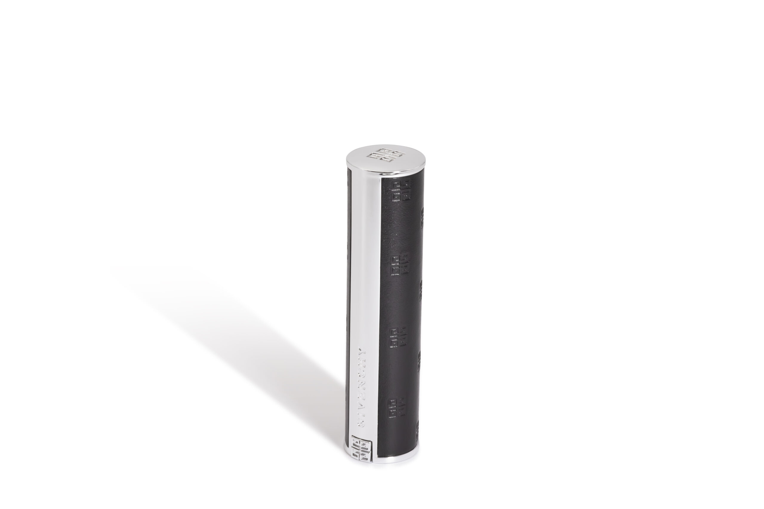Rouge à lèvres givenchy le rouge interdit satin